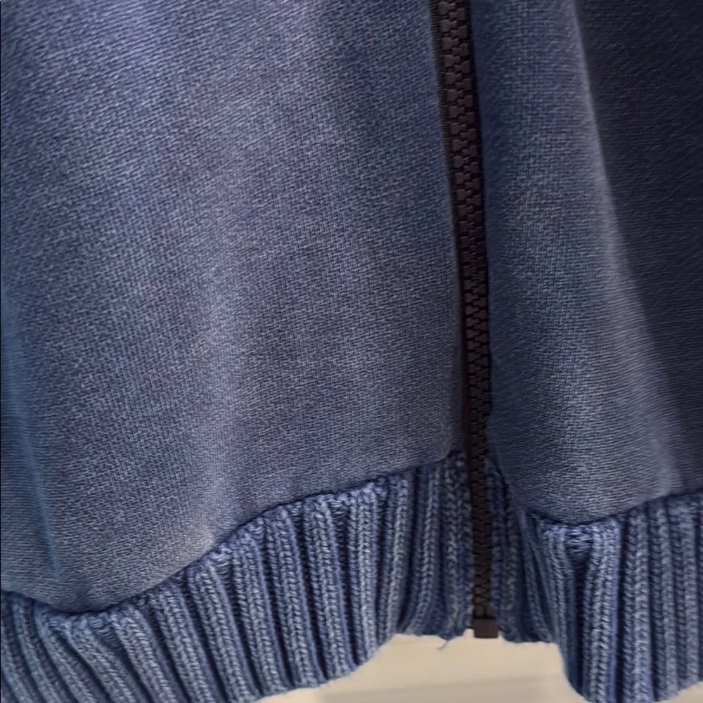 Stormtech Men's Blue Sweater sz l